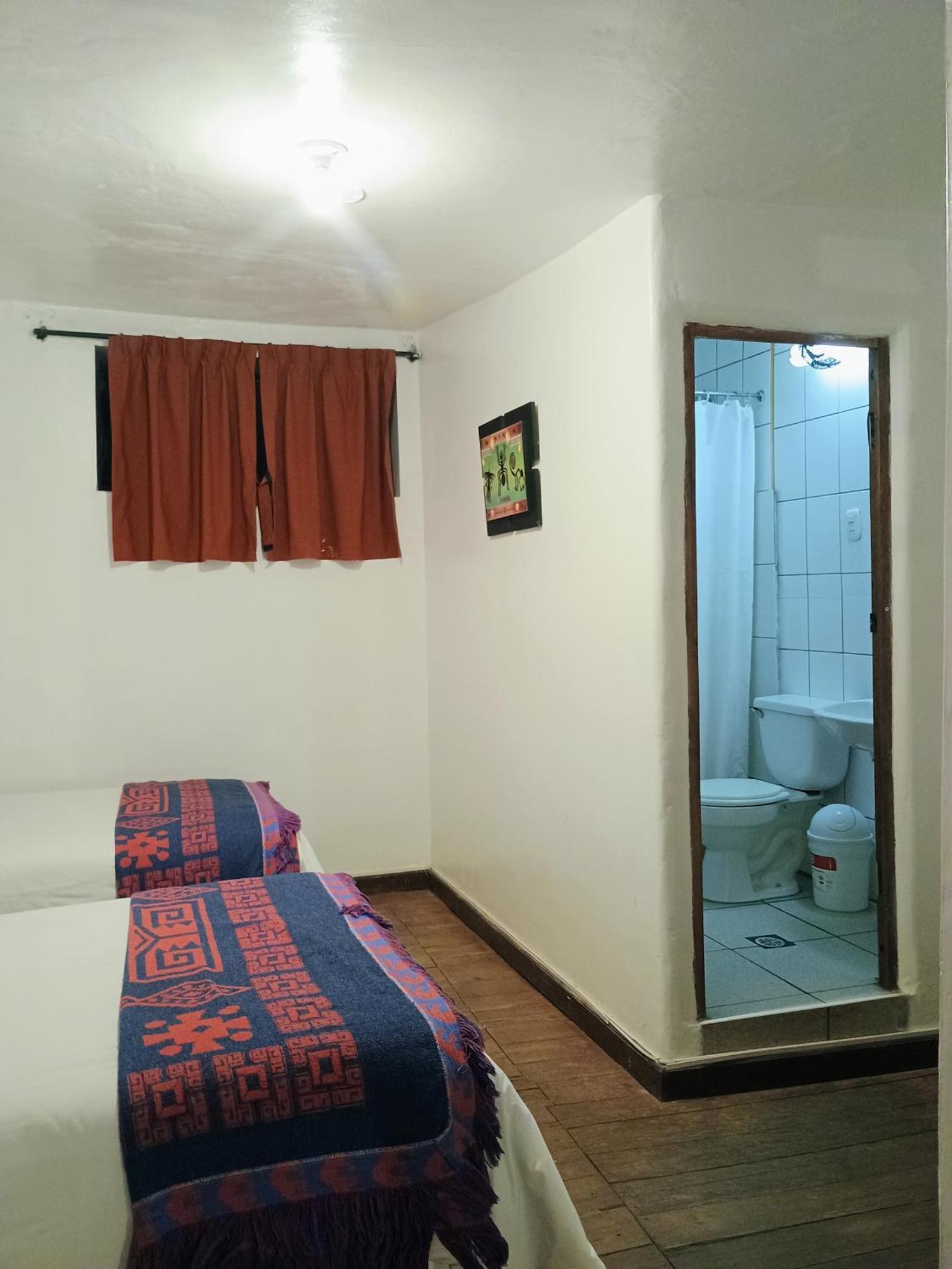 Bed and breakfast Catama 2*